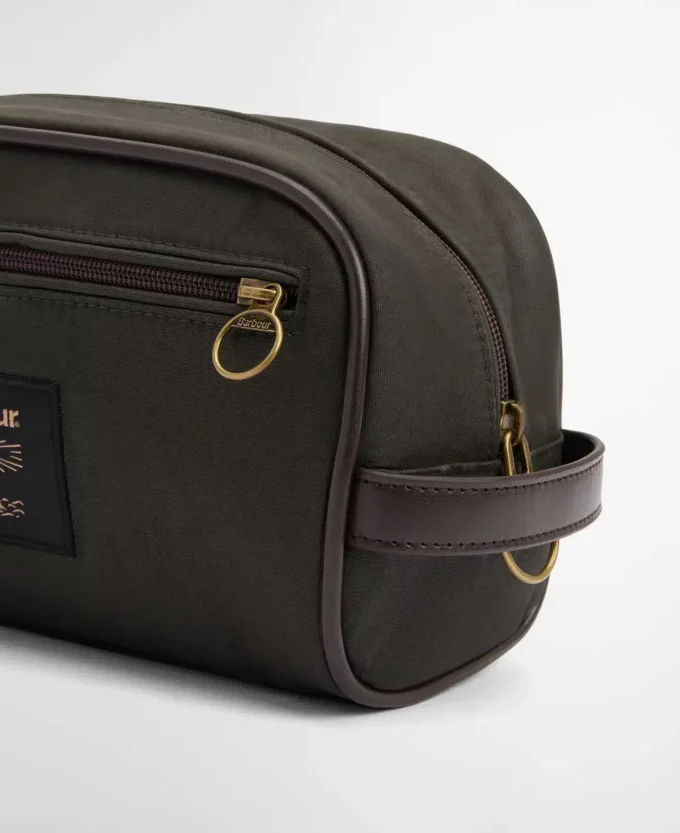 Trousse de toilette cirée
