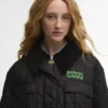 Veste matelassée longue à basque Barbour x GANNI Veste matelassée longue à basque Barbour x GANNI